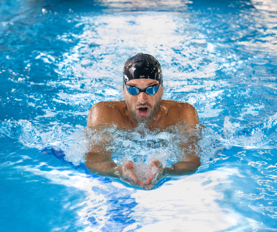 Bild von Brustschwimmen Erwachsene